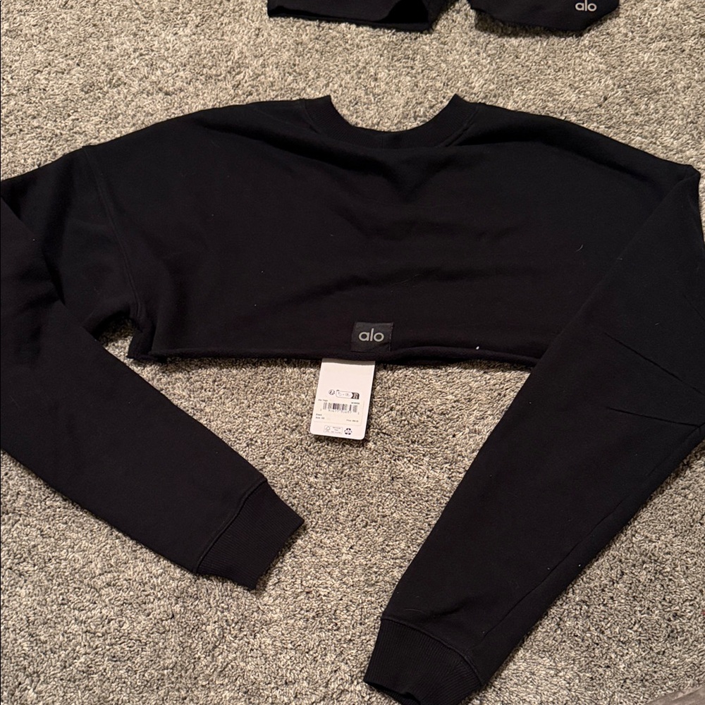 ALO Yoga Black Sweatshirt